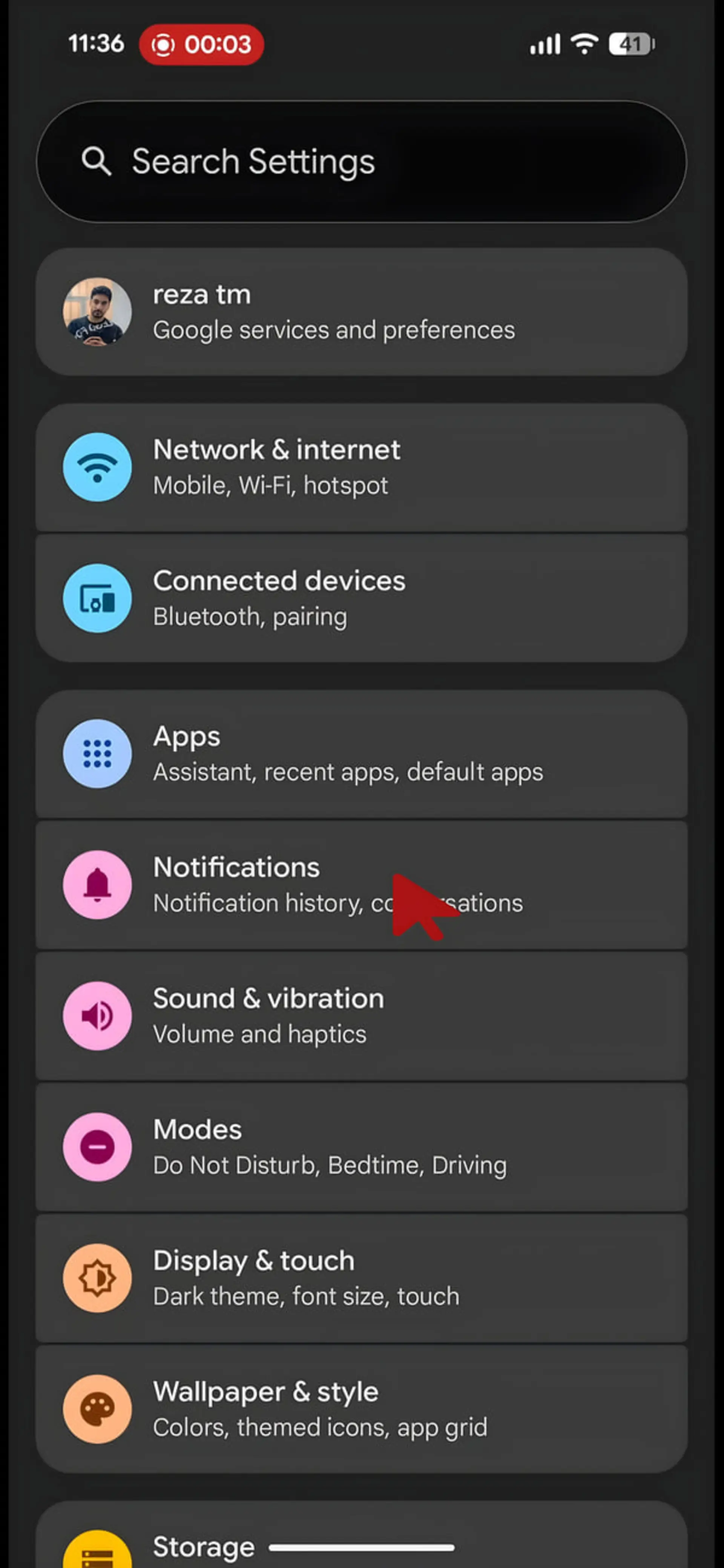 منوی تنظیمات اندروید با گزینه اعلان‌ها (Notifications) هایلایت شده است