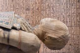 نوجوان مومیایی‌شده مصری هنگام به‌دنیا آوردن دوقلو جان باخته بود