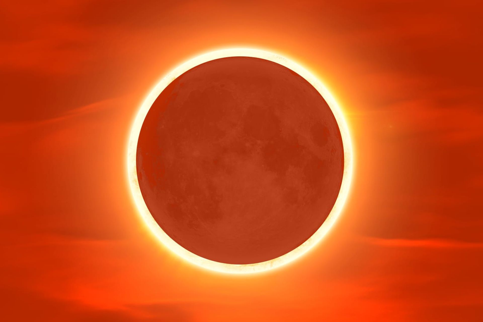 قرص خورشید در جریان یک گرفت حلقوی