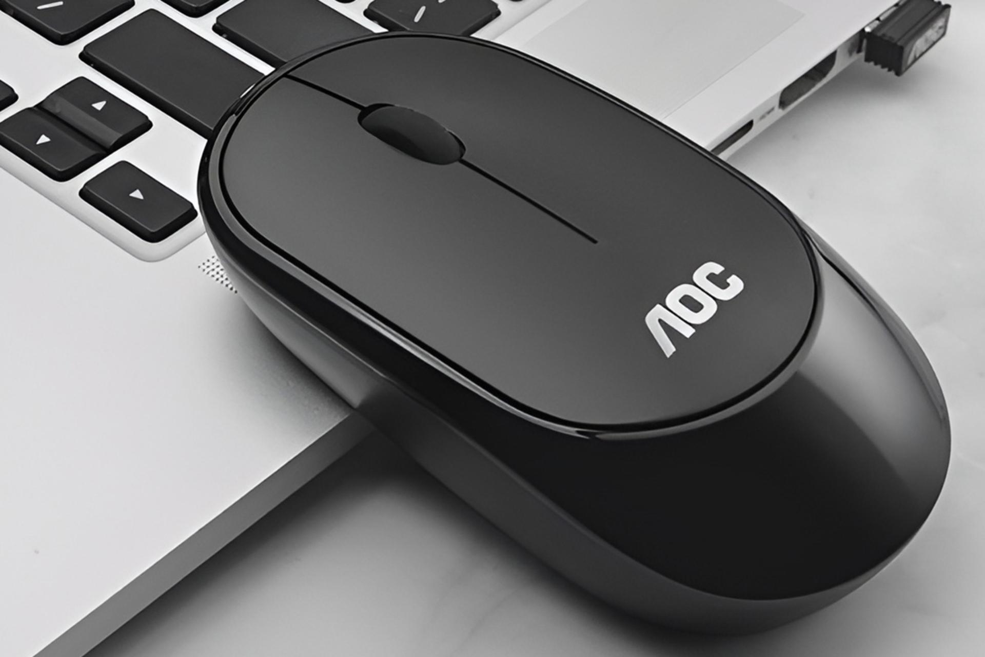 نمای کناری ماوس ای او سی AOC MS310 به همراه دانگل بی سیم