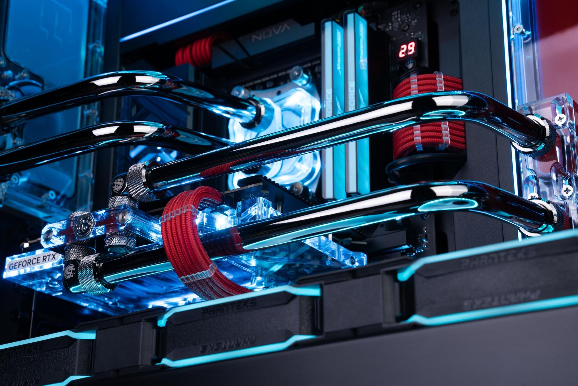 کیس Maingear