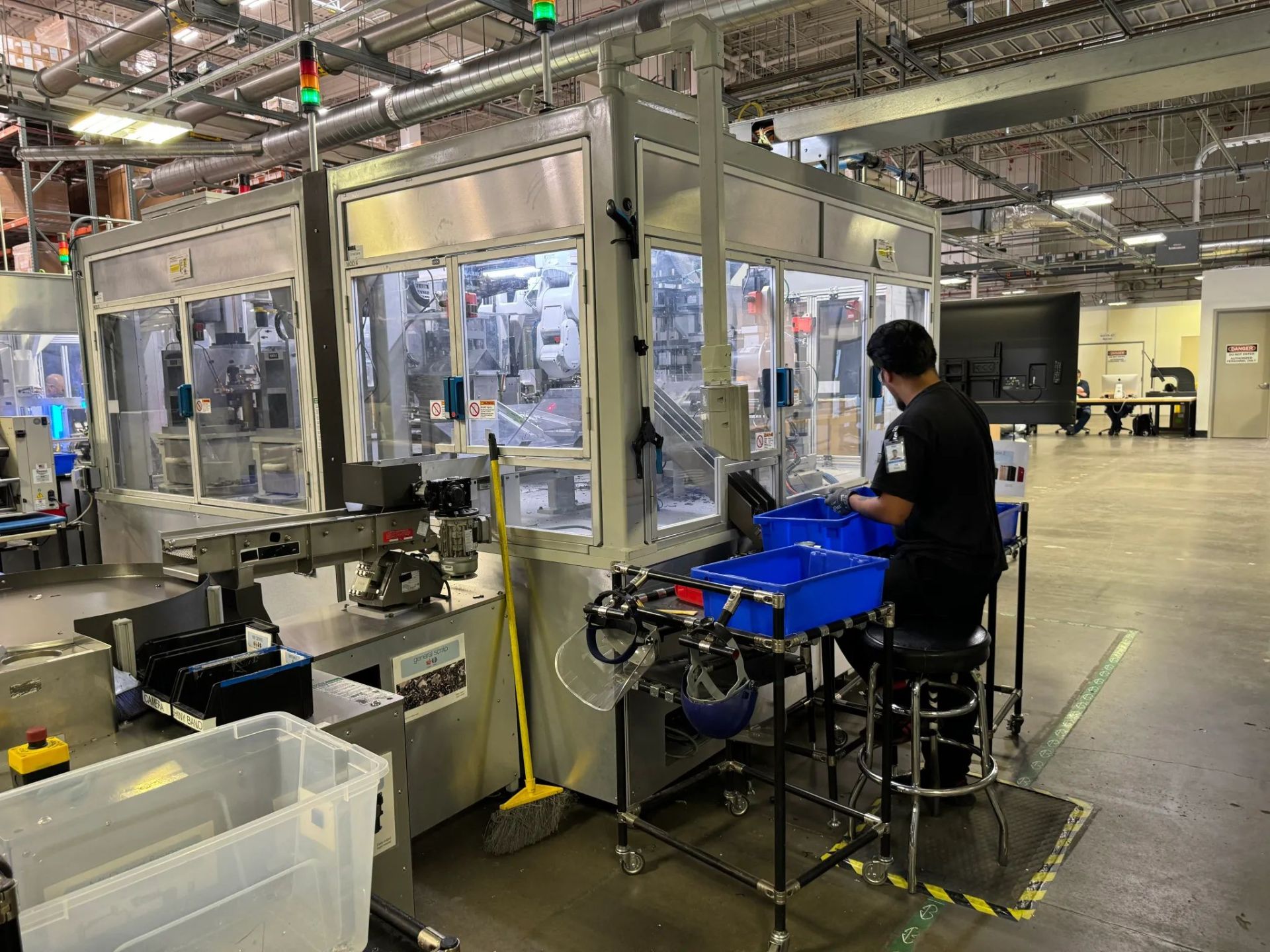 ربات بازیافت آیفون دیزی 