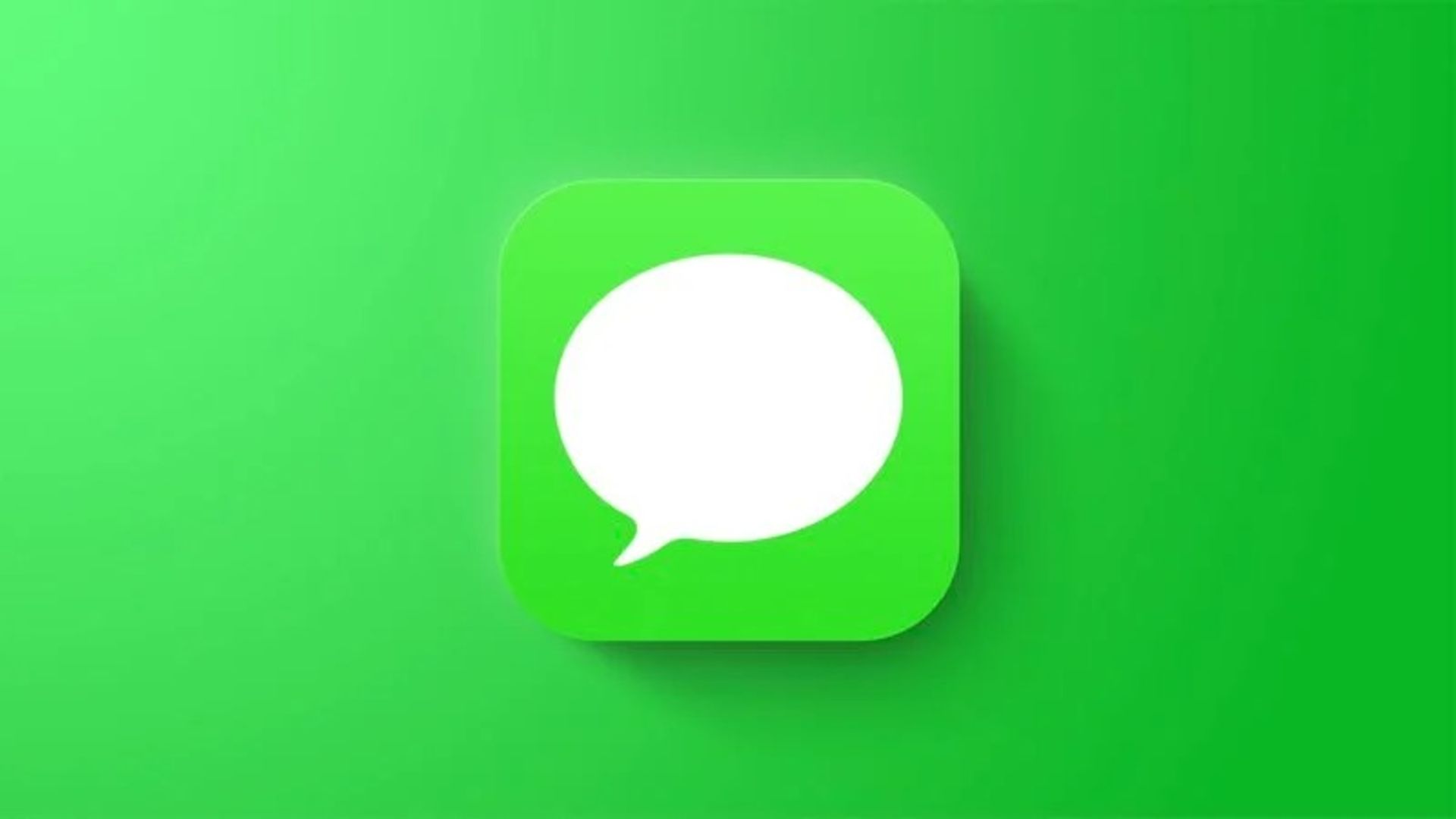 لوگوی اپلیکیشن iMessages در پس‌زمینه‌ی سبز