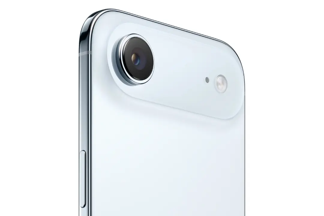 گوشی موبایل اپل آیفون ایر رنگ آبی نمای پشت و چینش دوربین ها Apple iPhone Air