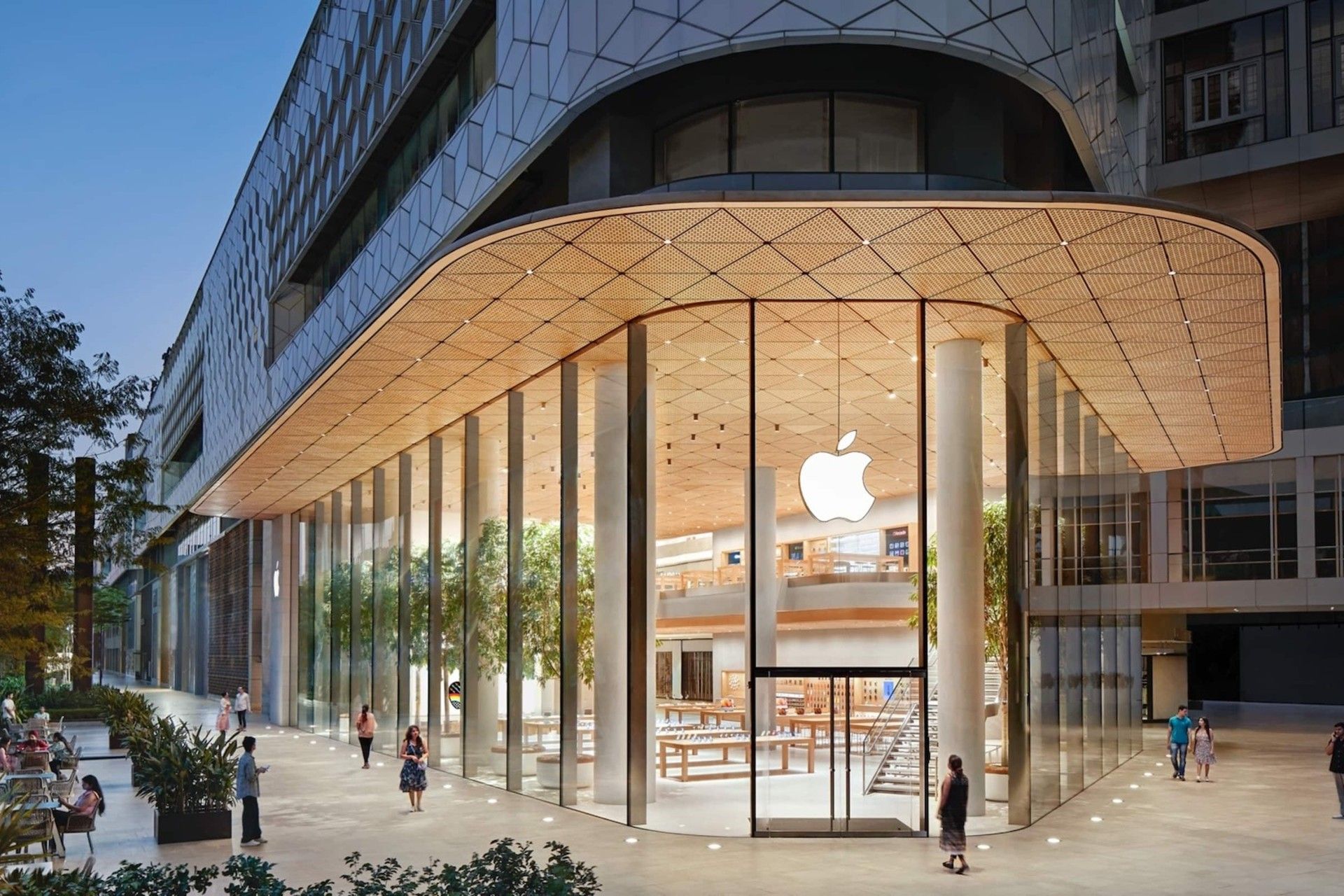 اپل استور هند از نمای بیرون