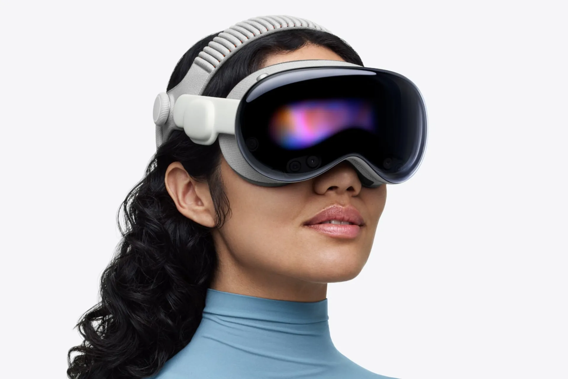 کاربری هدست واقعیت مجازی اپل ویژن پرو M5 سفید / Apple Vision Pro M5
