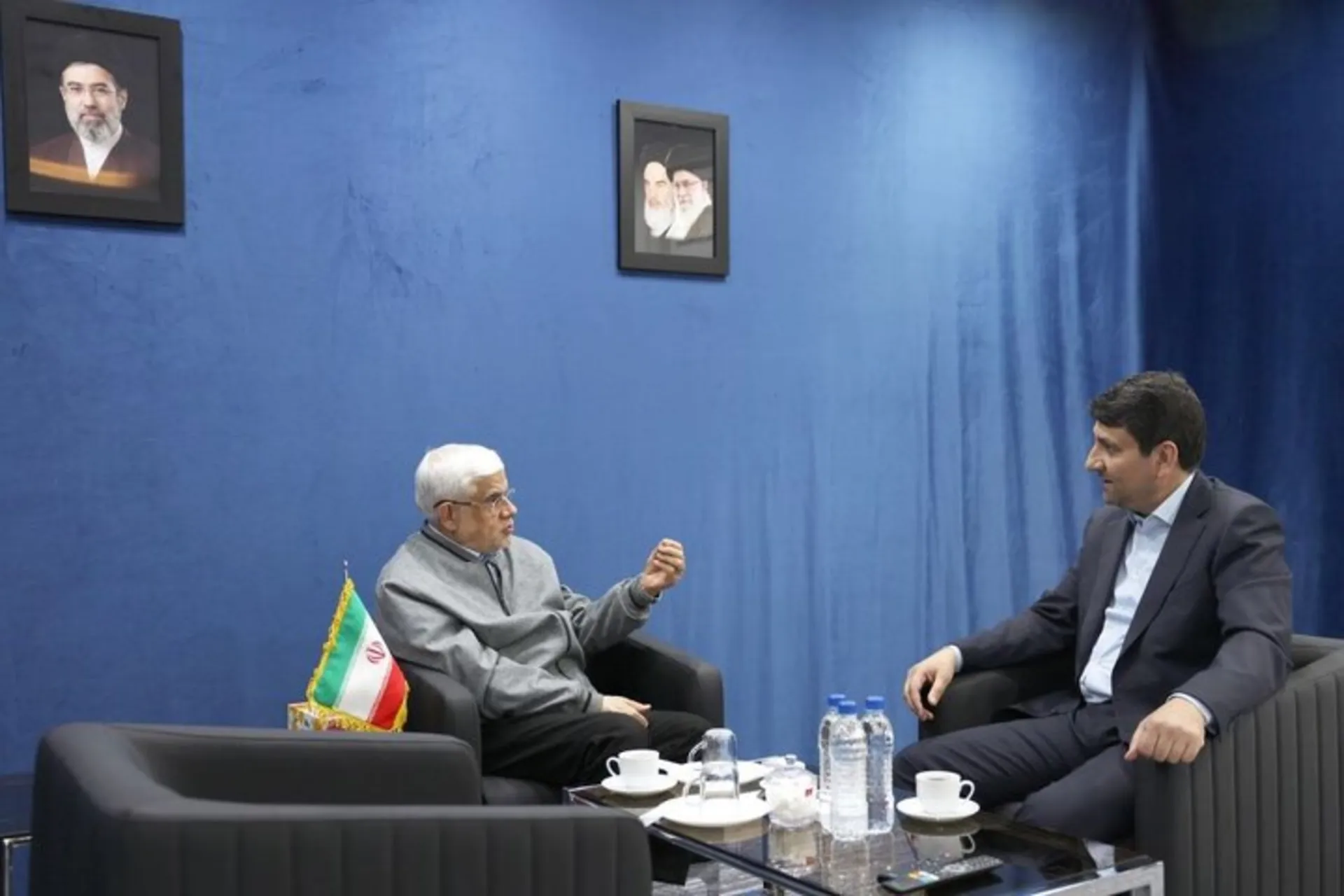 عارف و هاشمی