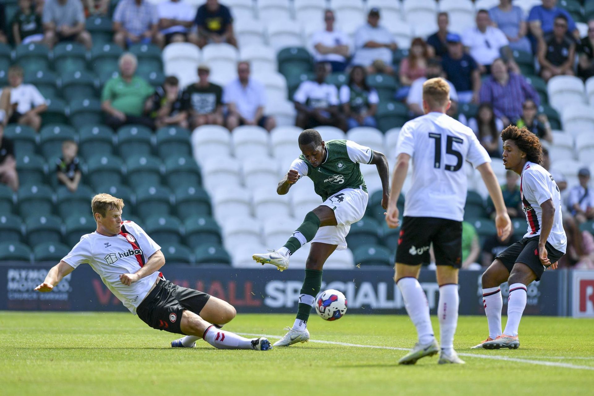 مسابقه فوتبال آرگیل  و بریستول سیتی