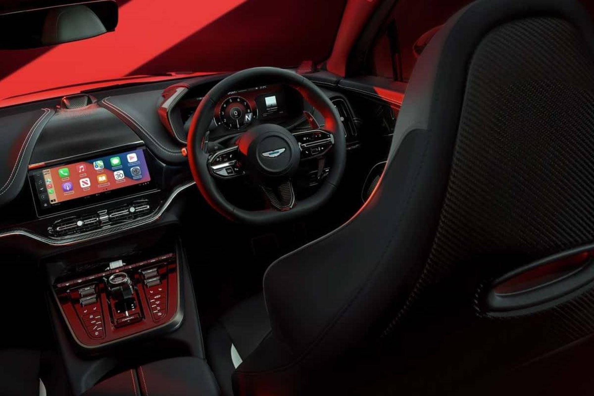 استون مارتین DBS X