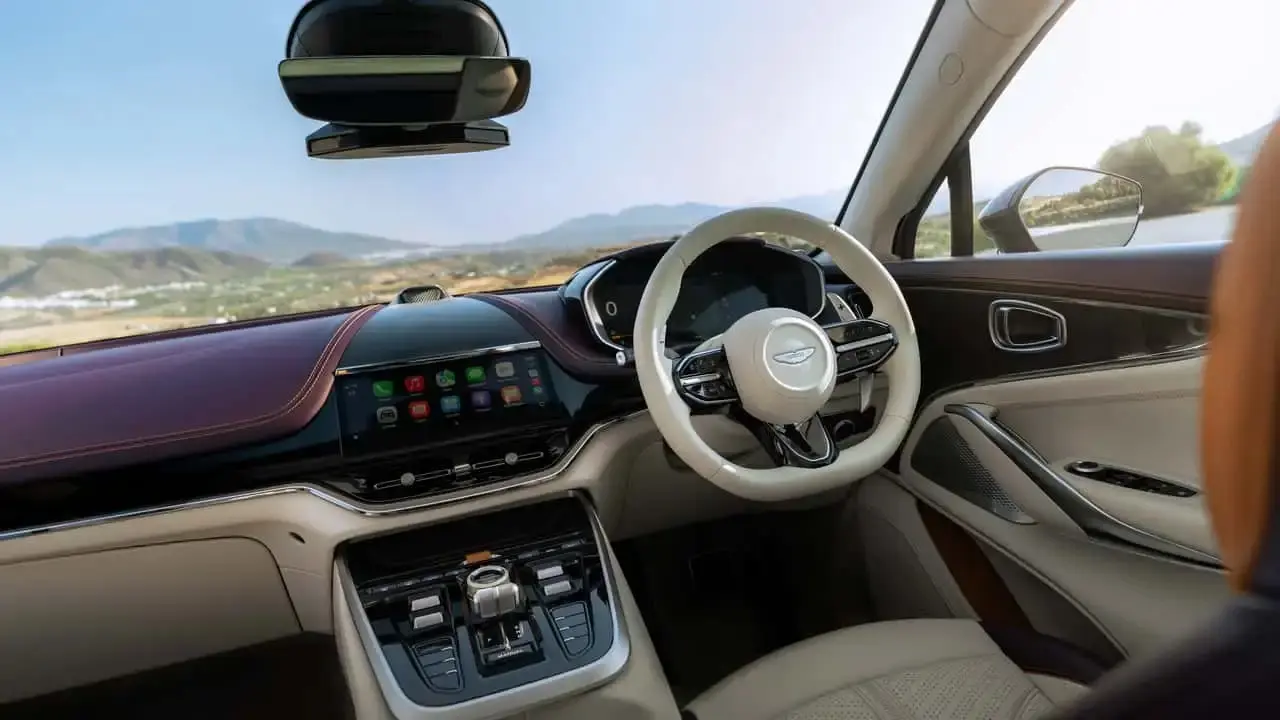کابین و داشبورد لوکس خودرو استون مارتین (Aston Martin) DBX