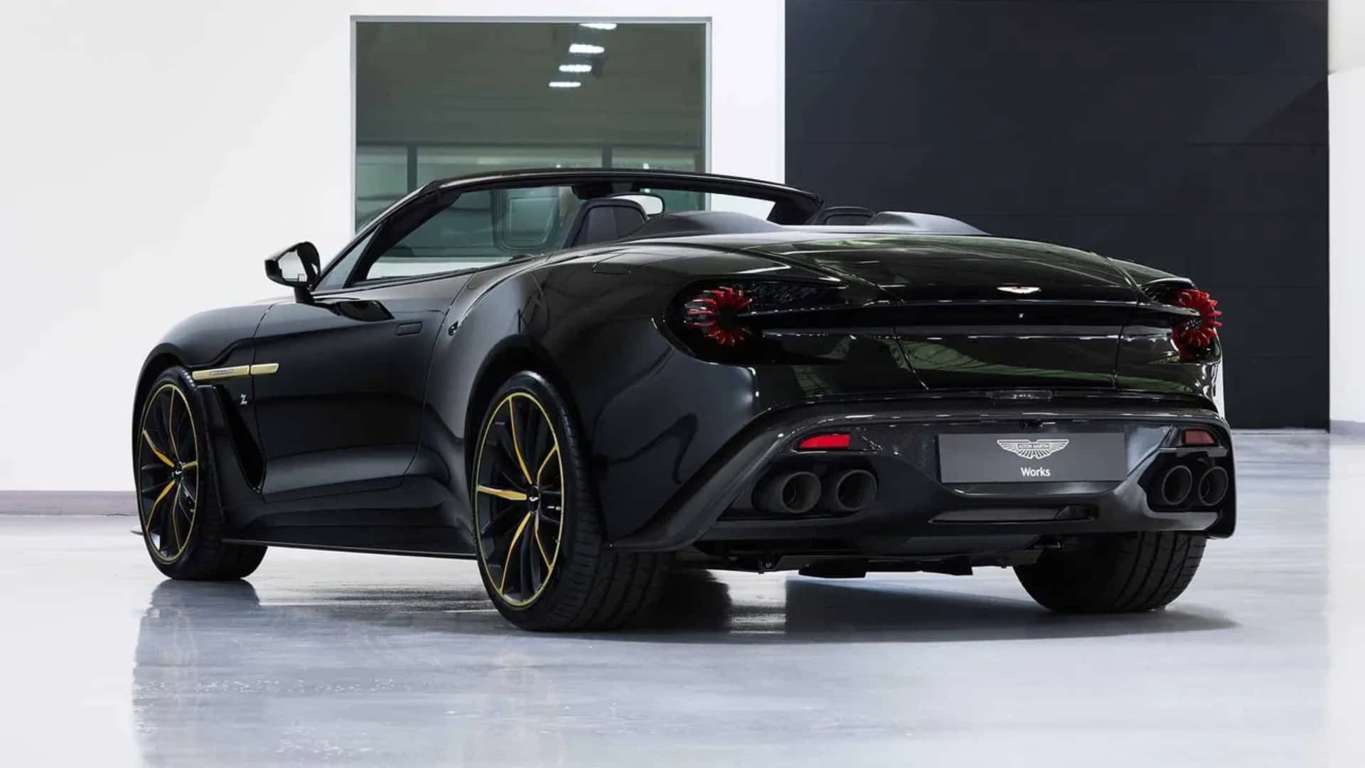 نمای سه‌چهارم عقب استون مارتین Vanquish Cabriolet Zagato