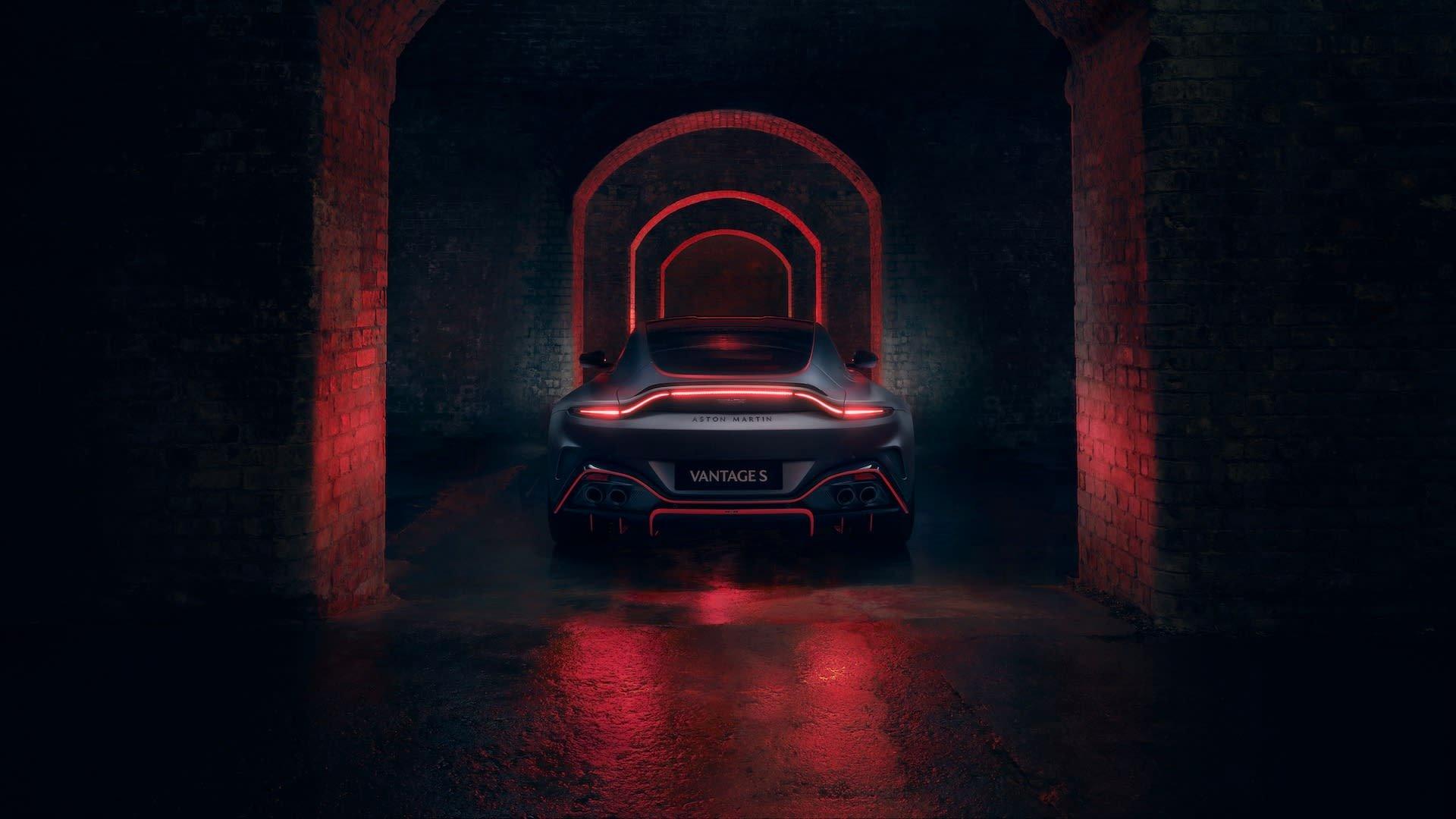 استون مارتین Vantage S