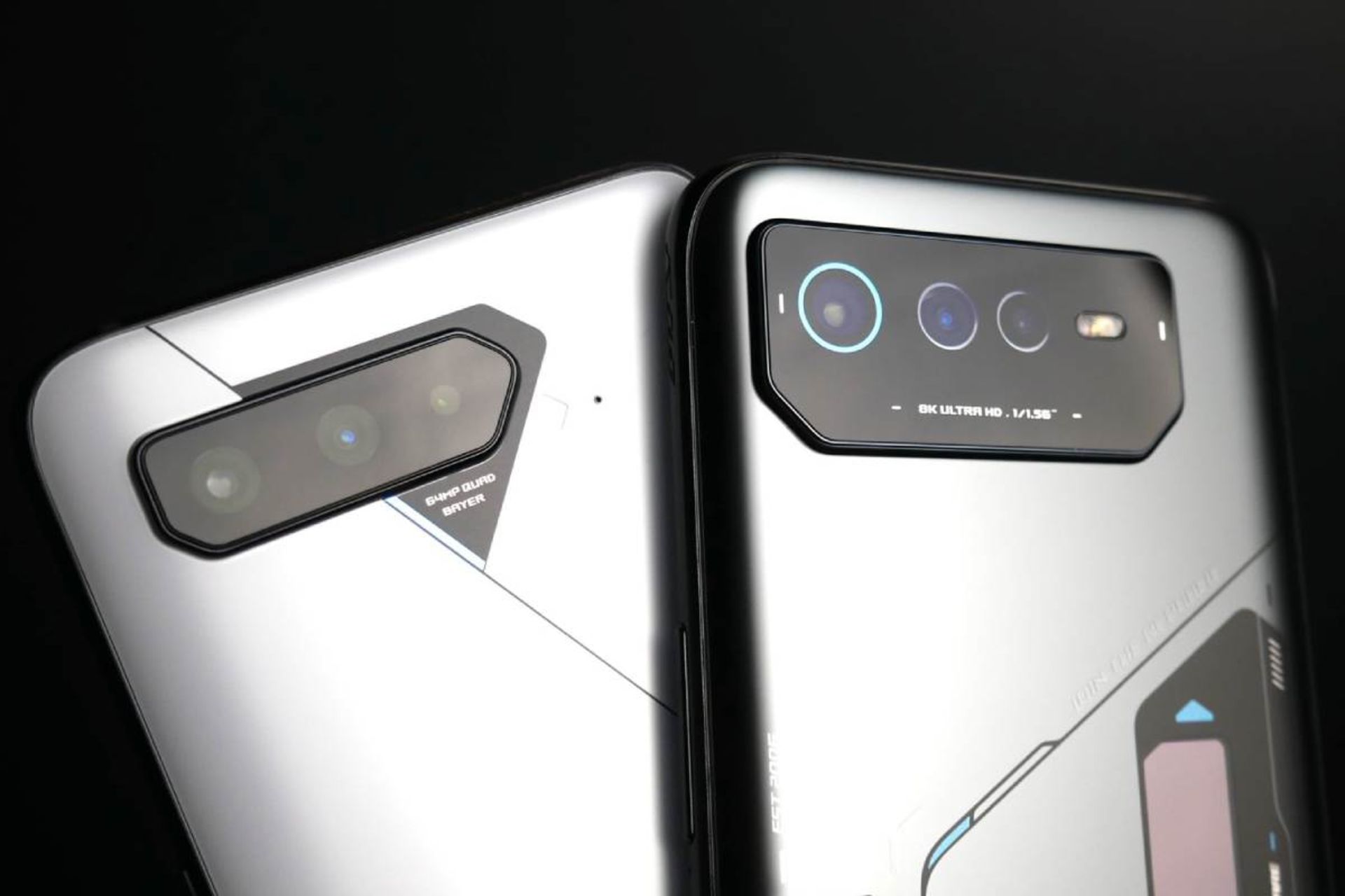 رندر گوشی ایسوس ROG Phone 7 در کنار ROG Phone 6