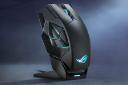 نمای درحال شارژ ماوس ایسوس ASUS ROG Spatha X