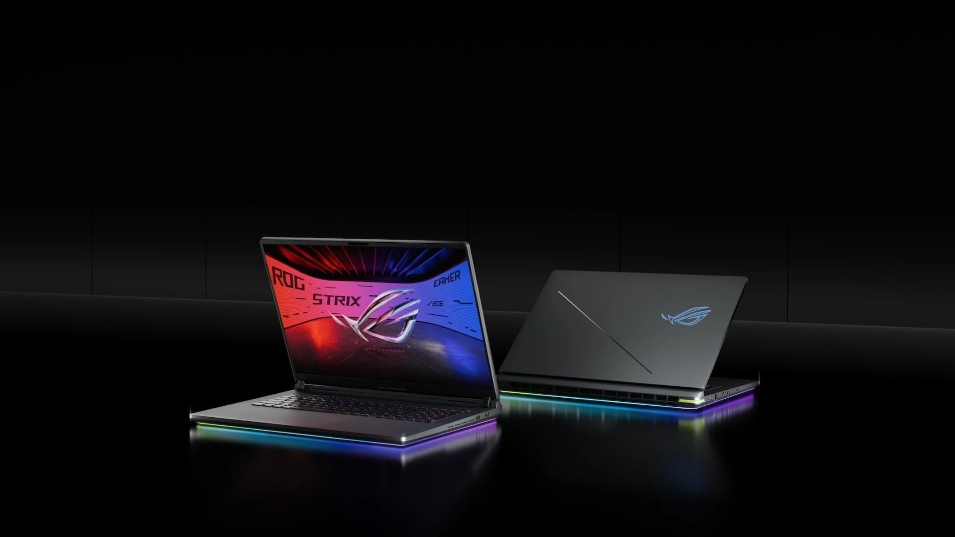 پنل جلو و پشت لپ‌تاپ ایسوس ROG Srtix G18 2025