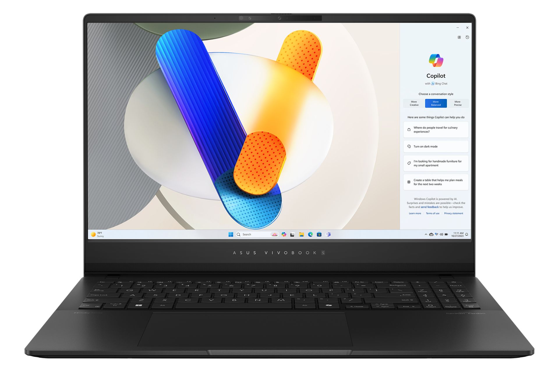 نمای رو به روی لپ تاپ Vivobook S 15 OLED S5506MA ایسوس / ASUS Vivobook S 15 OLED S5506MA با نمایشگر روشن و نمایش کیبورد و لبه جلو رنگ مشکی