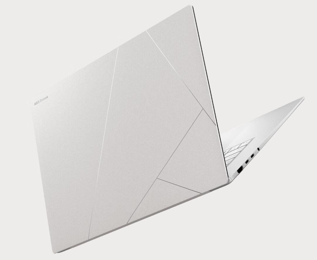 لپ تاپ ایسوس zenbook 16 سفید از پشت