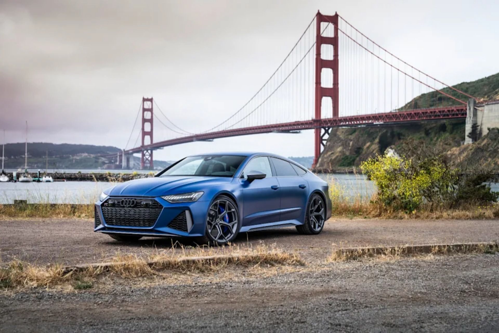 آئودی A7 در رنگ آبی