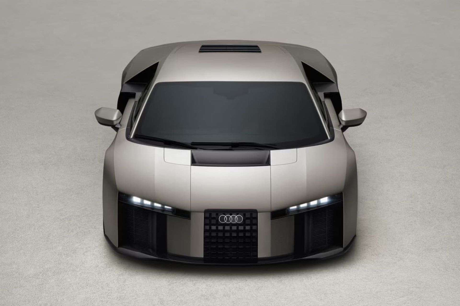 خودرو آئودی نوولاری / Audi Nuvolari از نمای جلو
