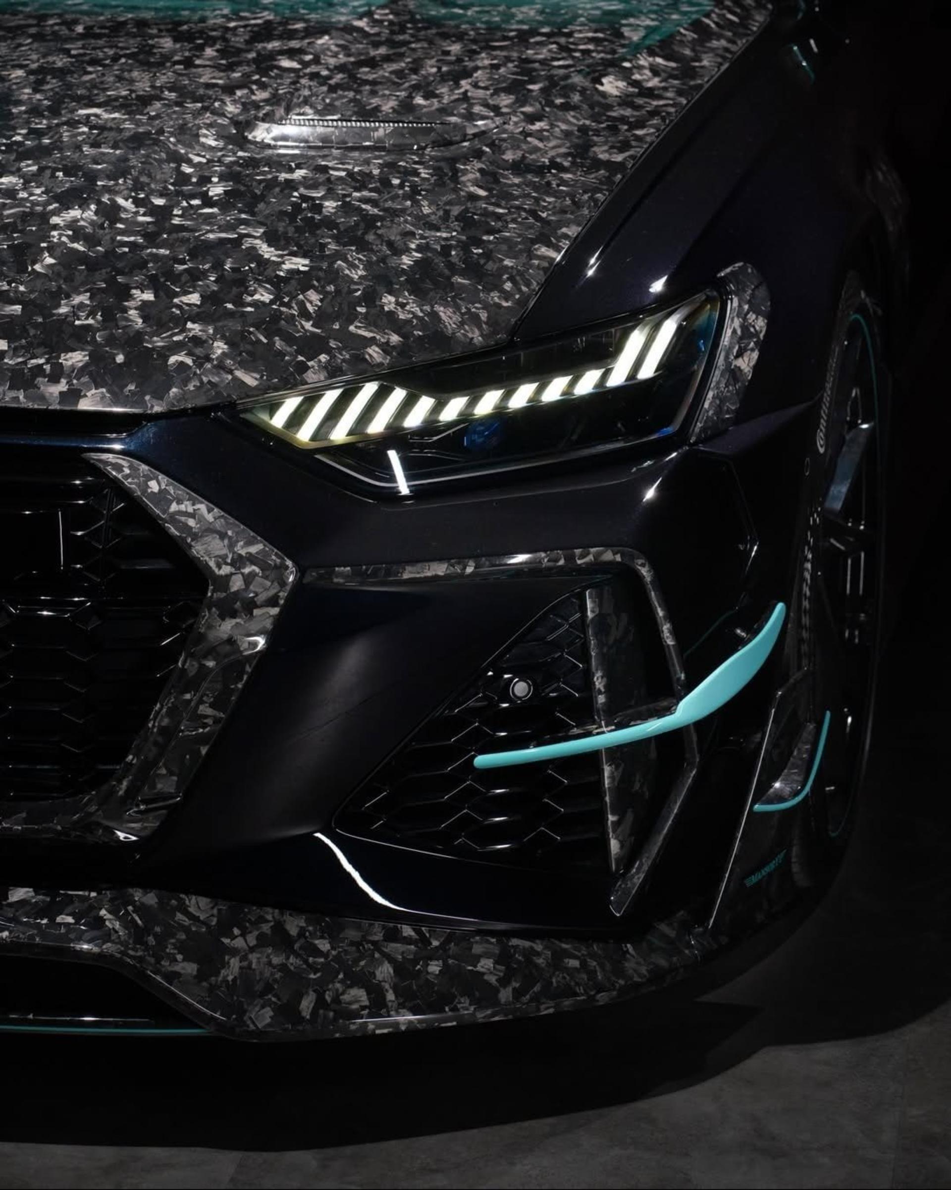 آئودی RS 6 Avant منصوری