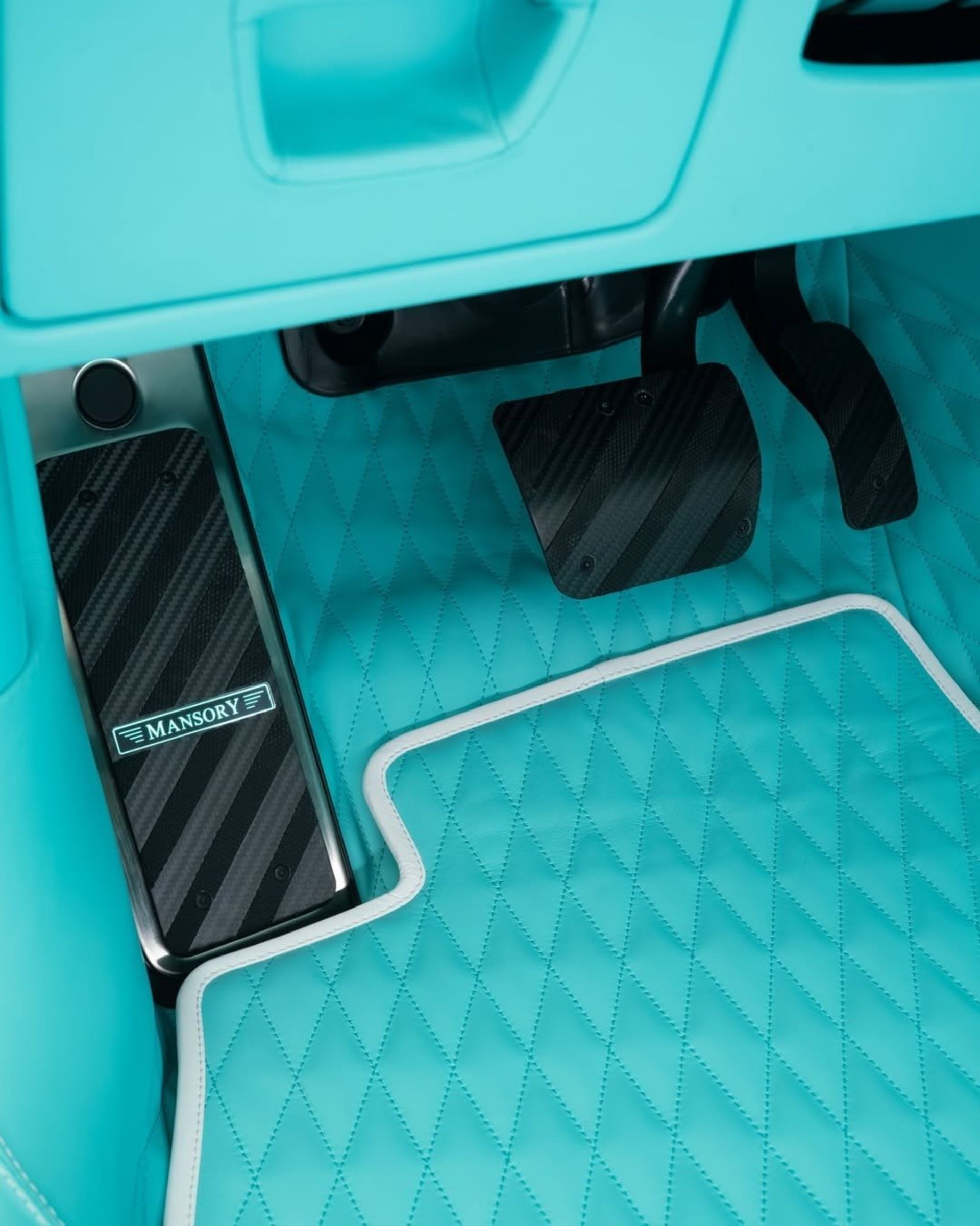 آئودی RS 6 Avant منصوری