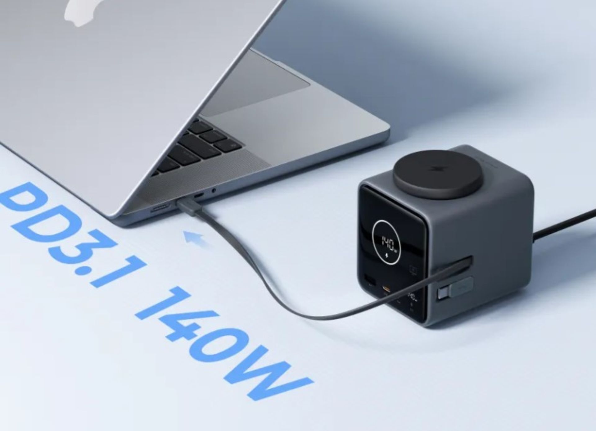 ایستگاه شارژ MagFusion DeskHive 5X Pro در رنگ مشکی