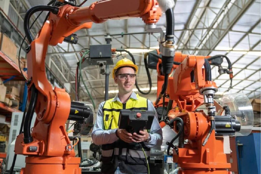 مهندس رباتیک و اتوماسیون 