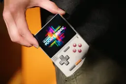 کنسول بازی دستی آیانئو Konkr Pocket Block با صفحه نمایش روشن