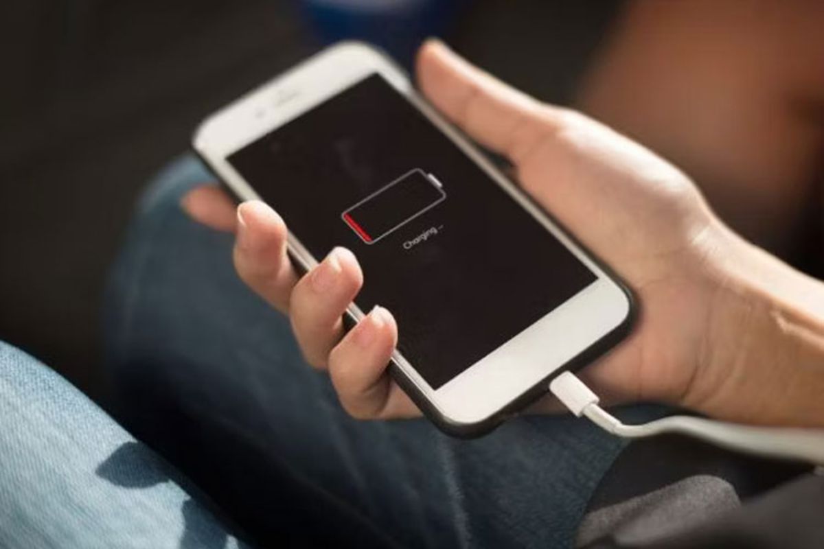 چرا باتری گوشی‌ها به‌سرعت خالی می‌شود؟