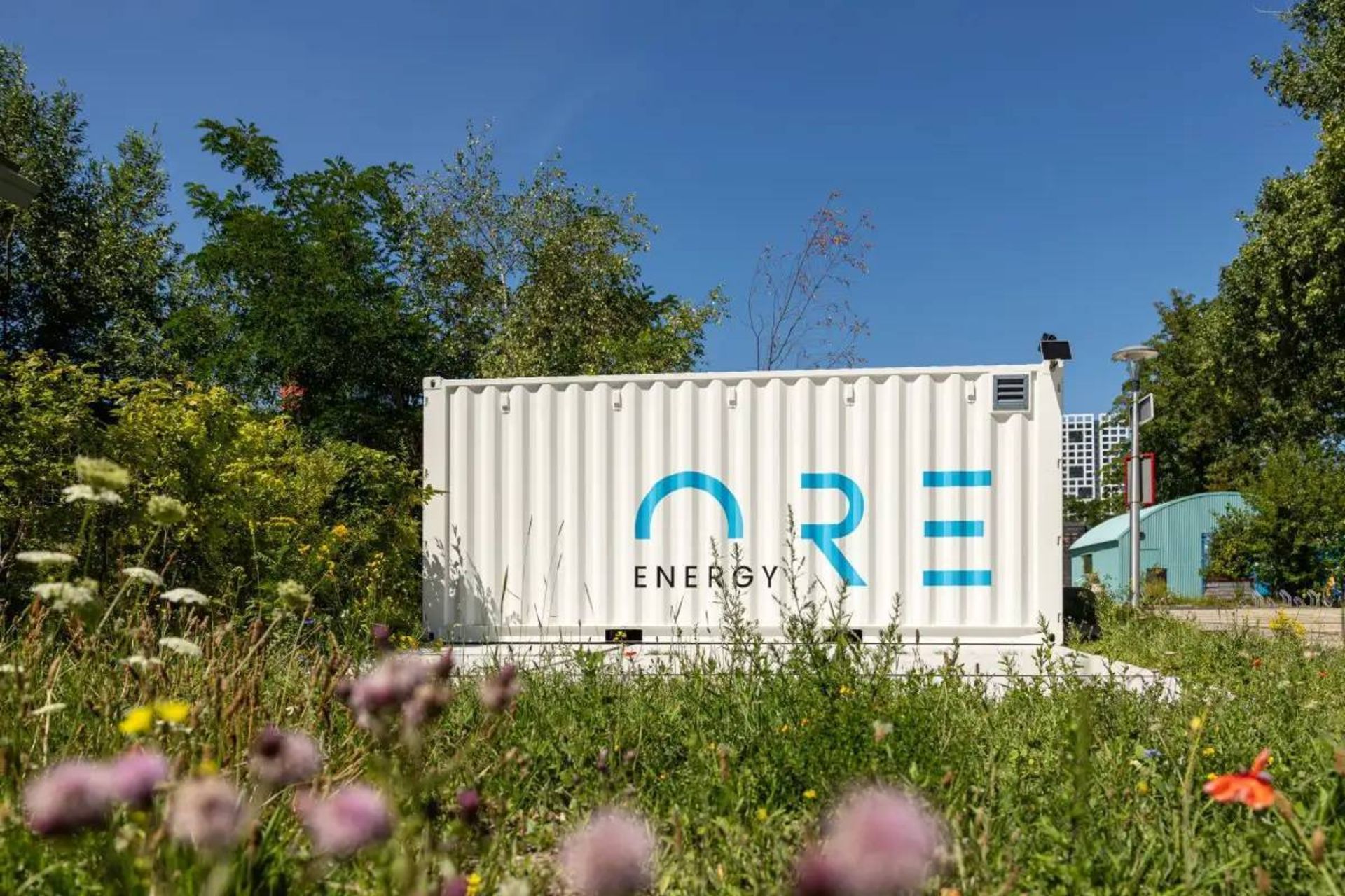 باتری در کانتینر