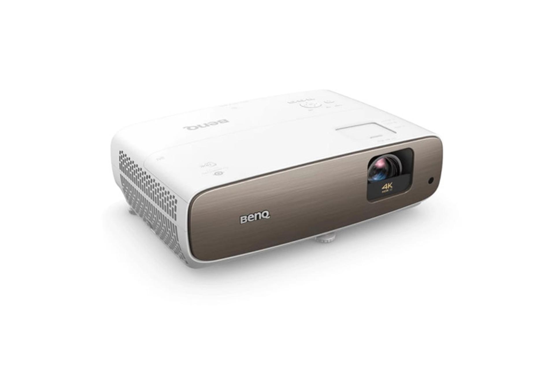 ویدیو پروژکتور بنکیو Benq HT3560 نمای جلو و چپ