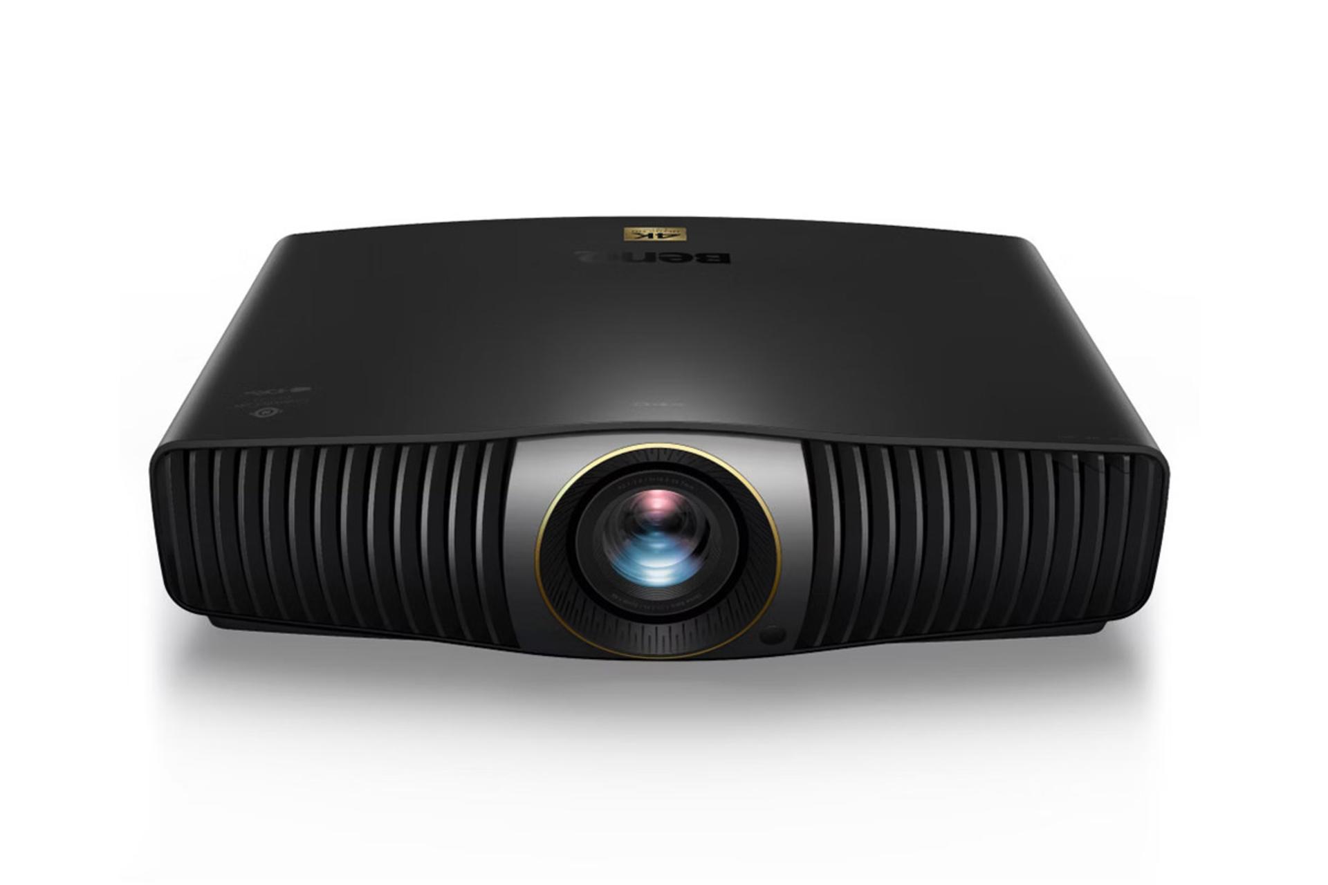 ویدیو پروژکتور بنکیو Benq W5800 نمای جلو و بالا