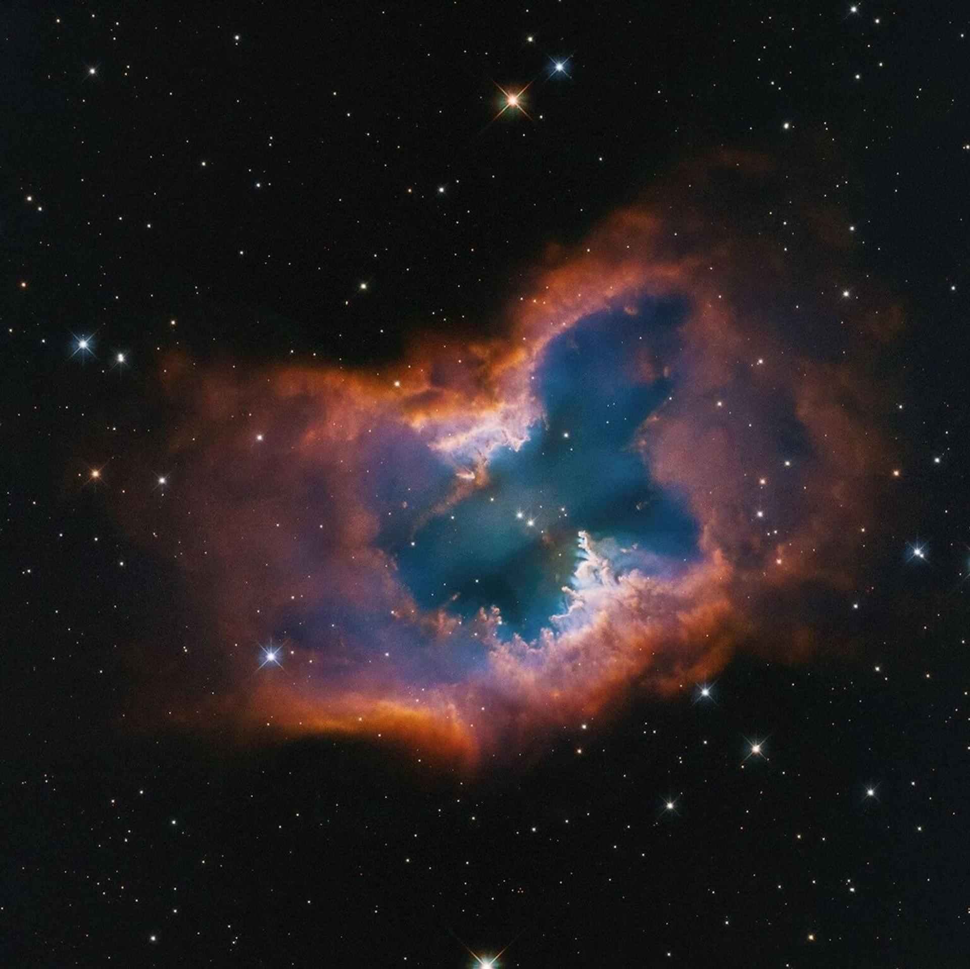 سال سی و پنجم پروژه تلسکوپ فضایی هابل - Planetary Nebula NGC 2899