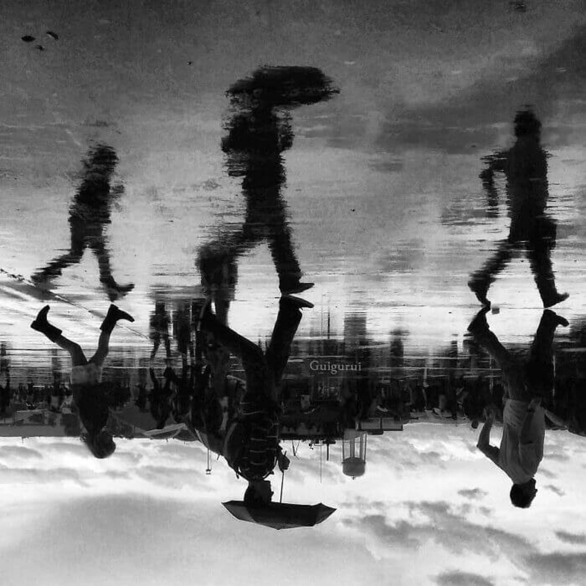 بازتاب تصویر روی آب