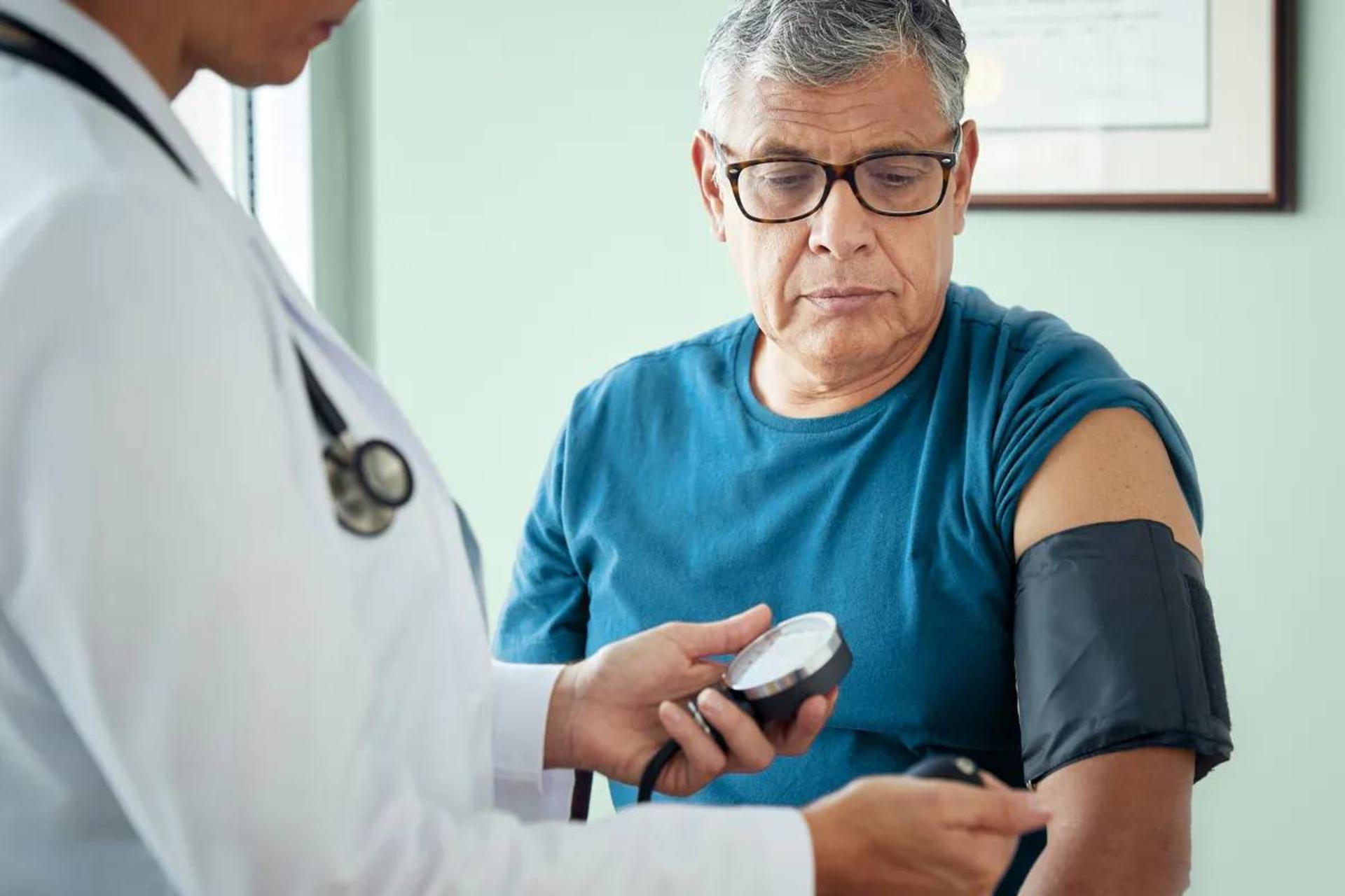 دستورالعمل جدید انجمن قلب آمریکا برای فشار خون بالا؛ چگونه با «قاتل خاموش» مقابله کنیم؟