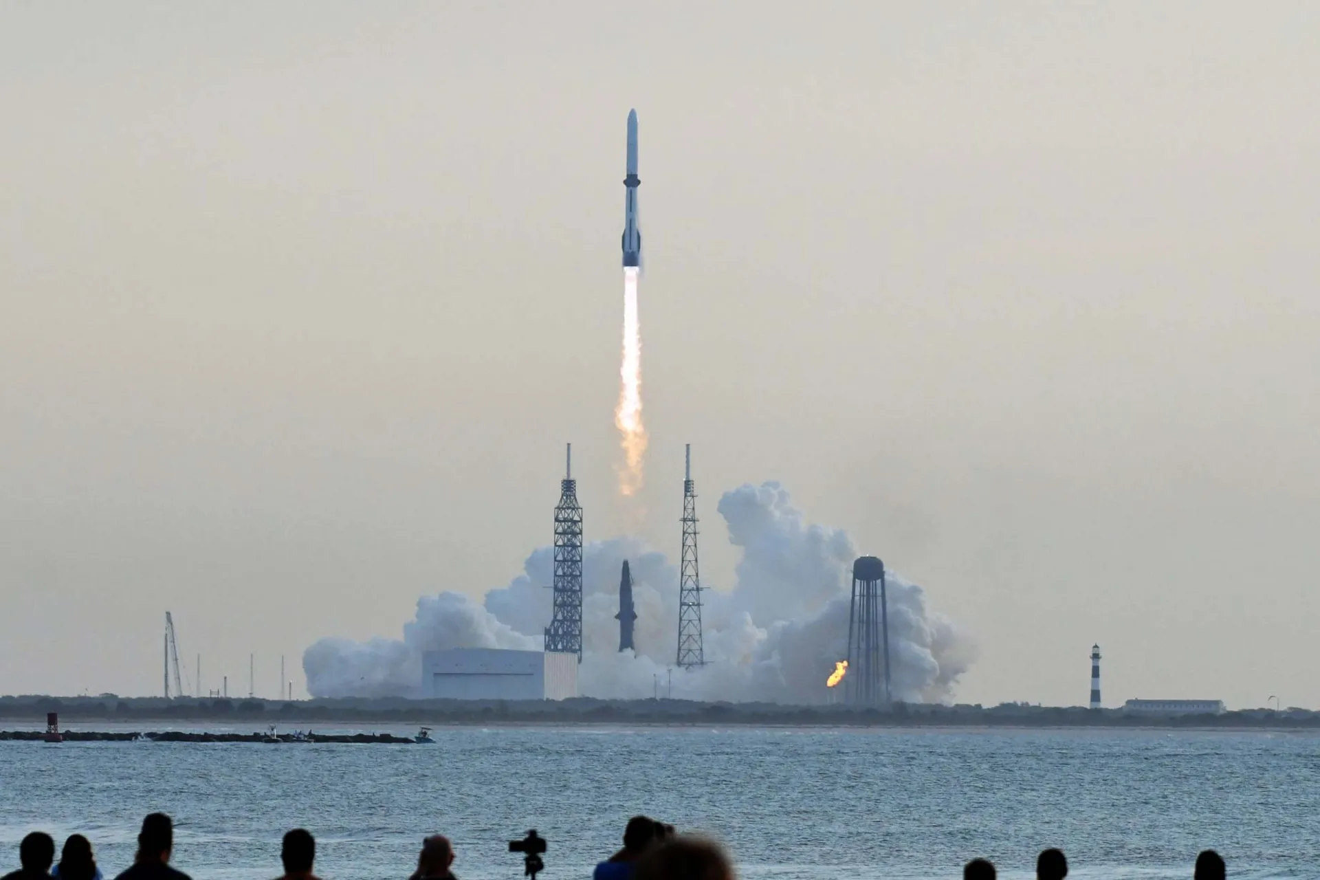 پرتاب موشک نیوگلن بلو ارجین