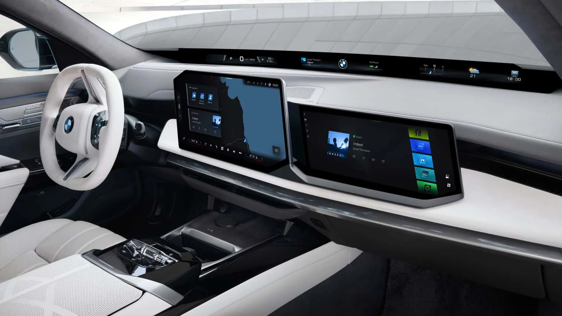 داشبورد و کابین خودروی بی‌ام‌و سری ۷ (BMW 7 Series) با نمایشگرهای دیجیتال بزرگ