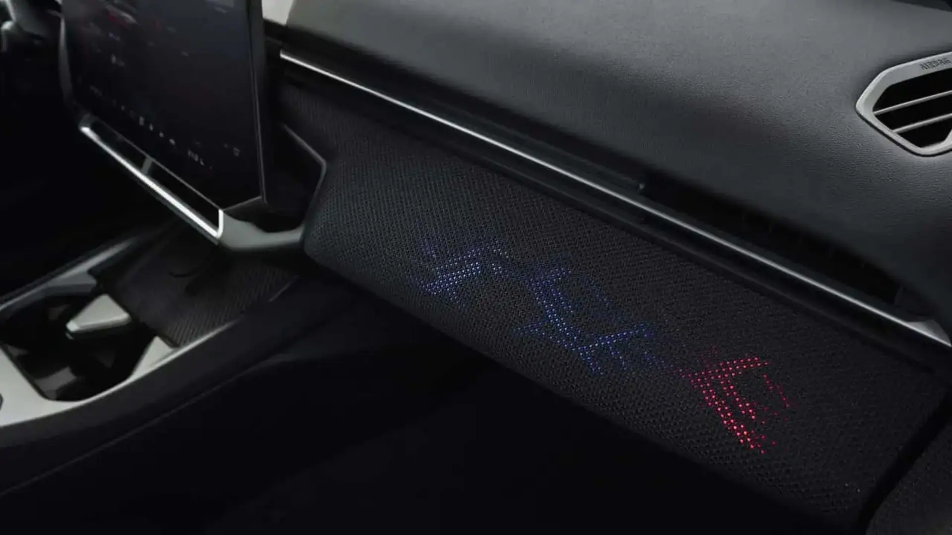 داشبورد خودرو BMW i3 (BMW i3) با نورپردازی دیجیتال و نمایشگر بزرگ
