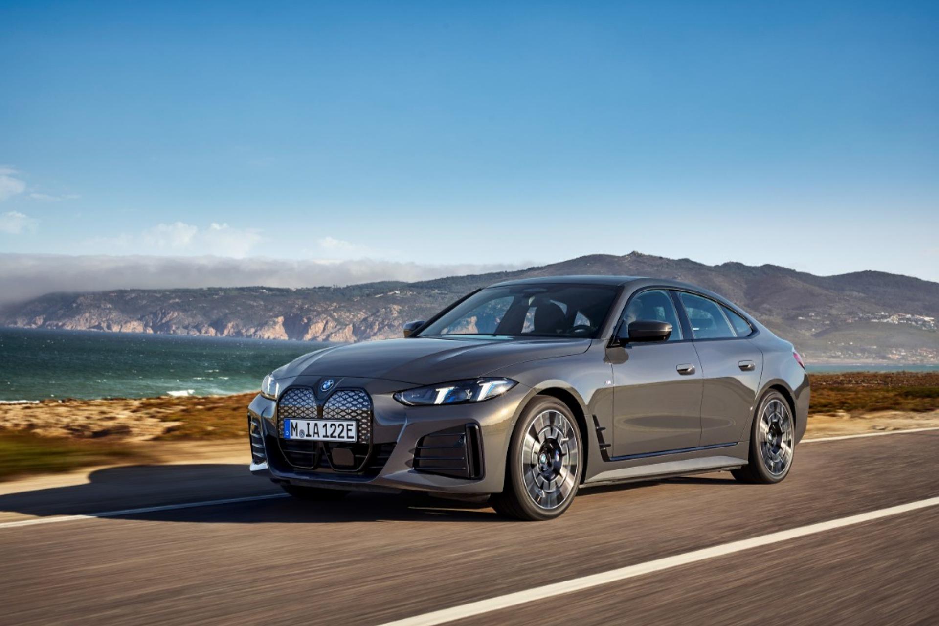 مدل جدید خودروی BMW i4 در جاده