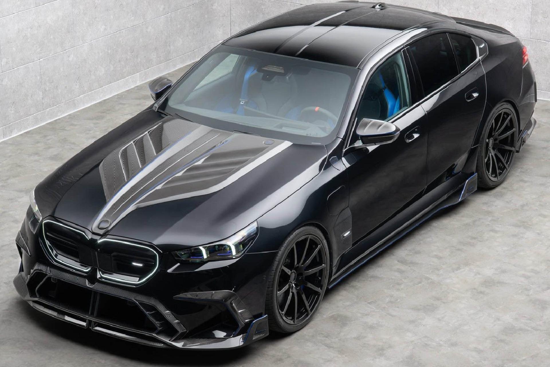 بی ام و M5 منصوری