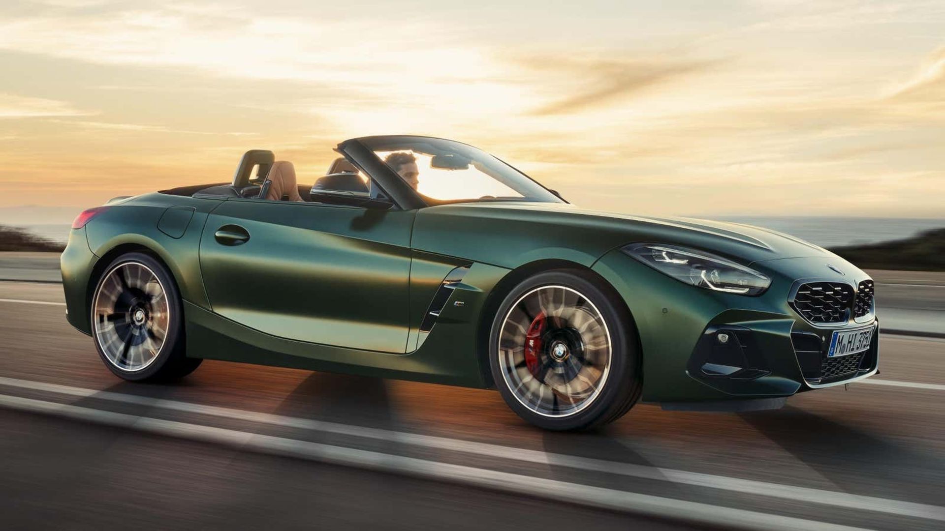 نمای جانبی خودرو BMW Z4