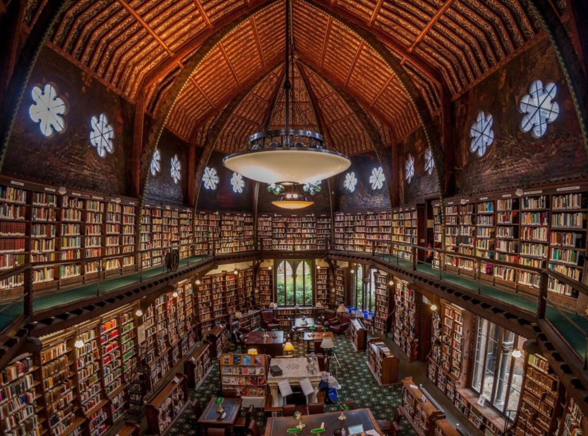 کتابخانه بزرگ دانشگاه آکسفورد بریتانیا