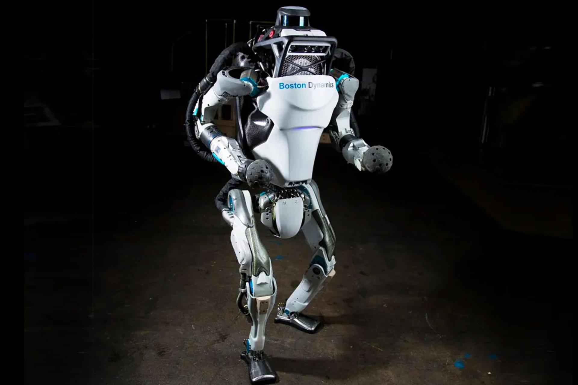 مرجع متخصصين ايران ربات انسان نما اطلس بوستون دايناميكس از نماي جلو
