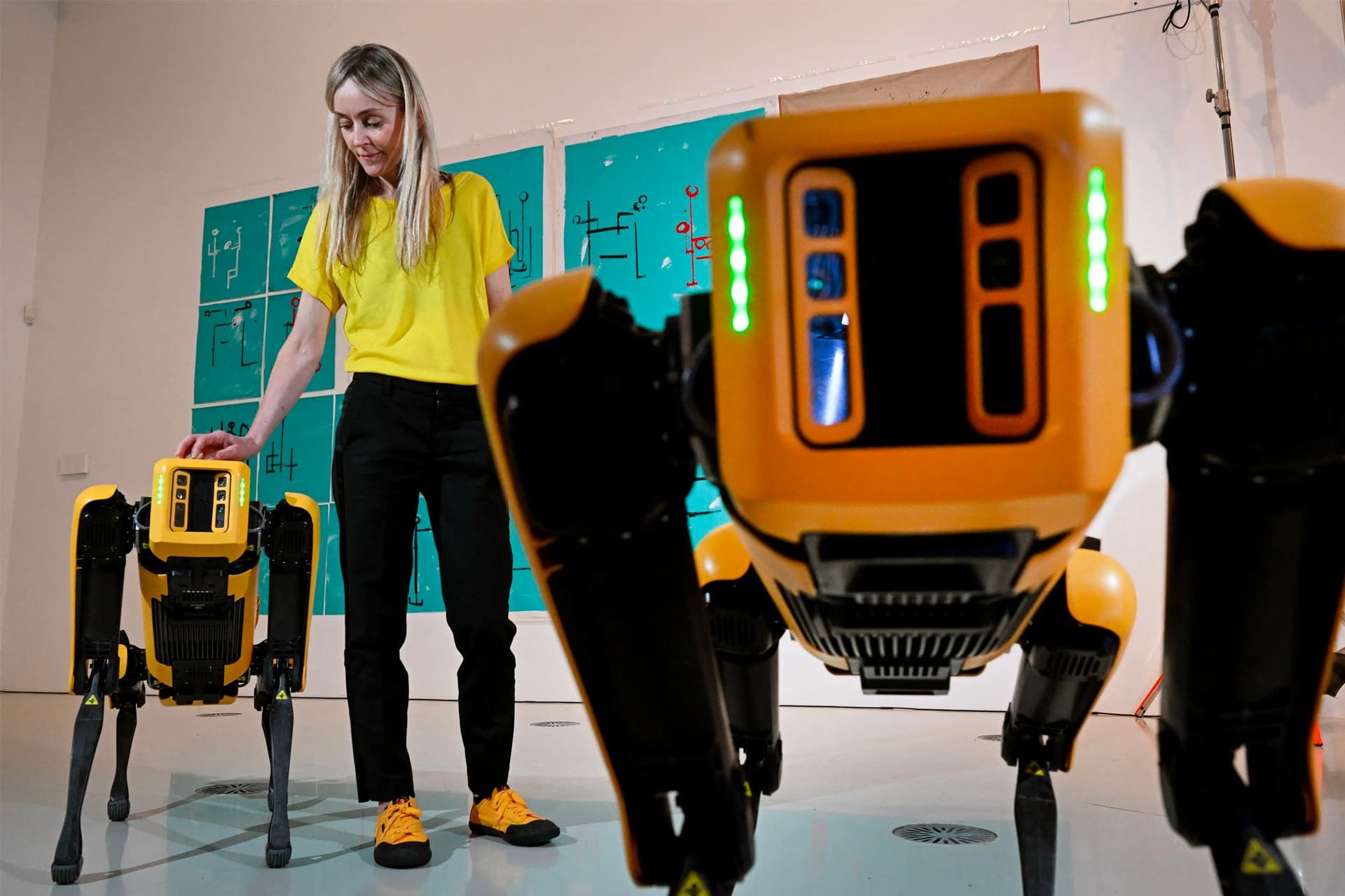 نمای نزدیک ربات اسپات بخش جلویی