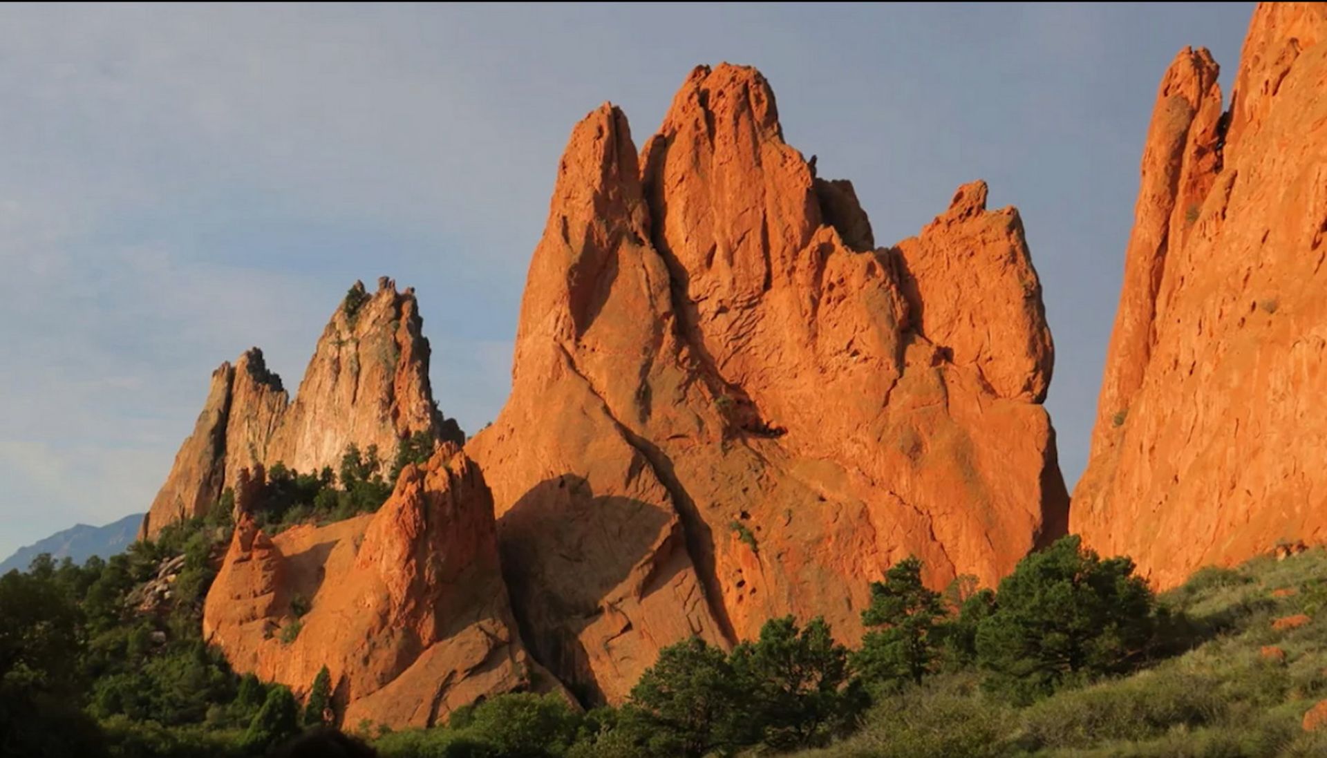 از مجموعه عکس‌های پیدا شده در یک دوربین دست‌دوم نمای طبیعت و کوه