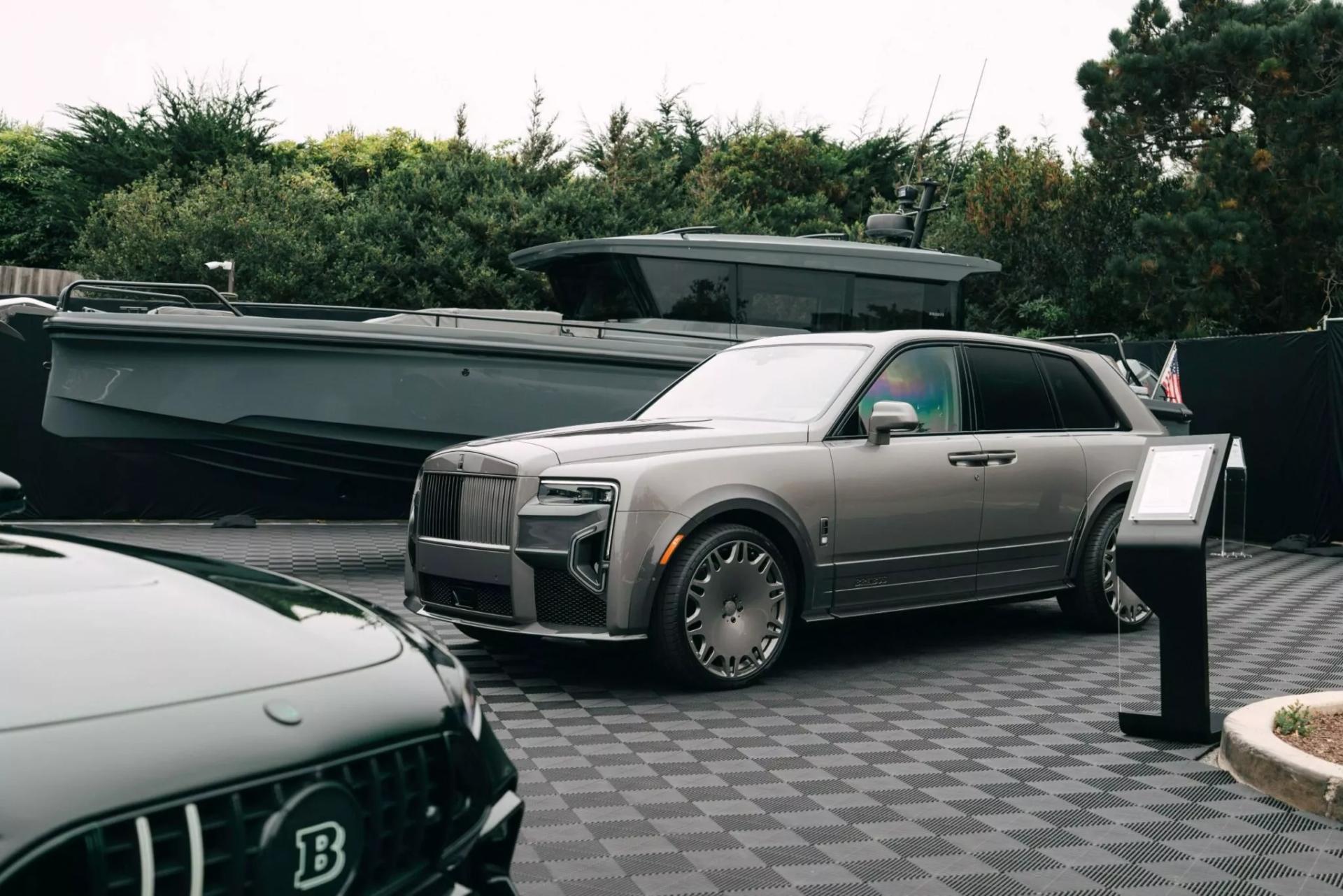 رولزرویس BRABUS 700 Cullinan Series II با زمینه‌ی مشکی