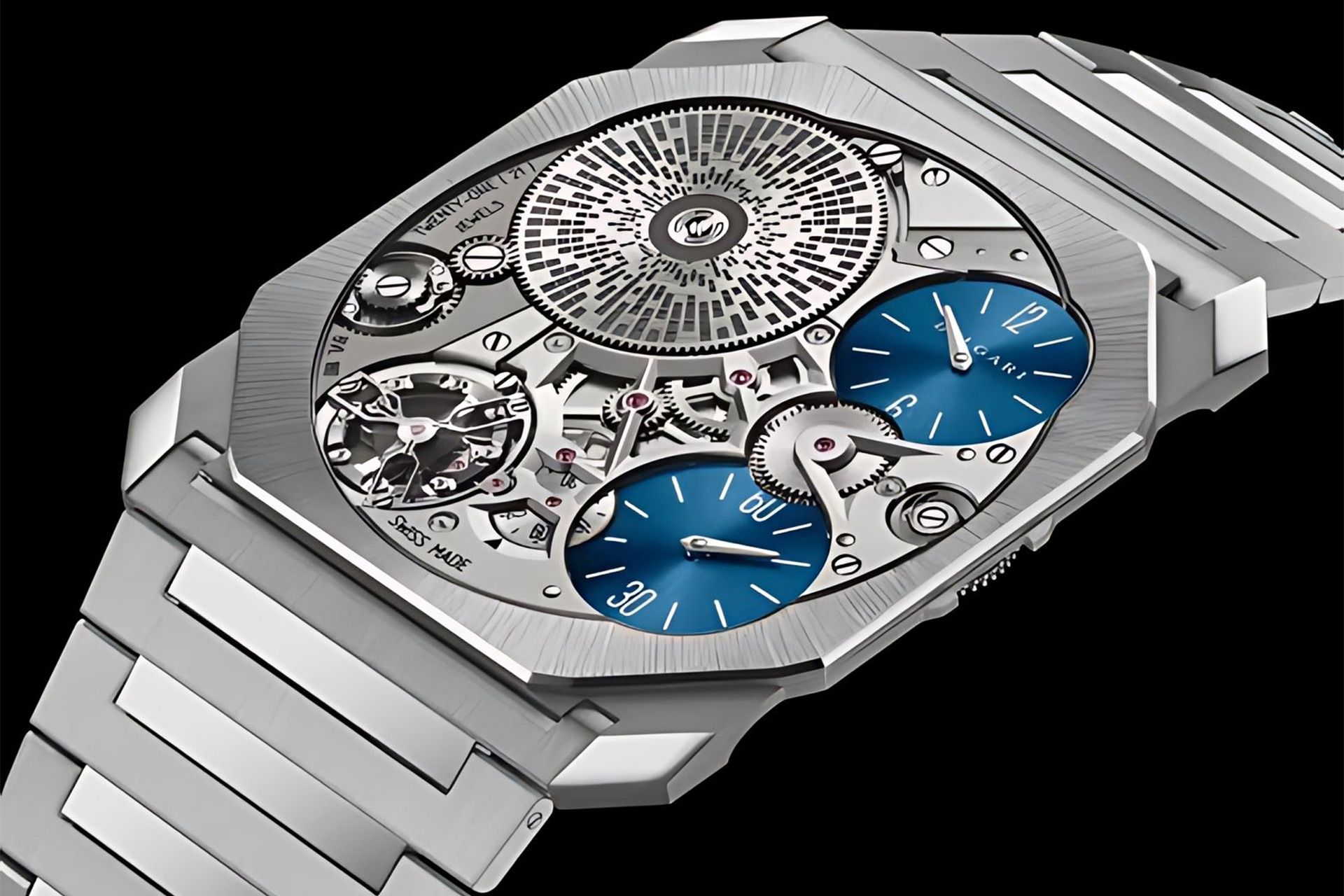 ساعت مکانیکی بولگاری مدل  Octo Finissimo Ultra COSC از نمای جلو