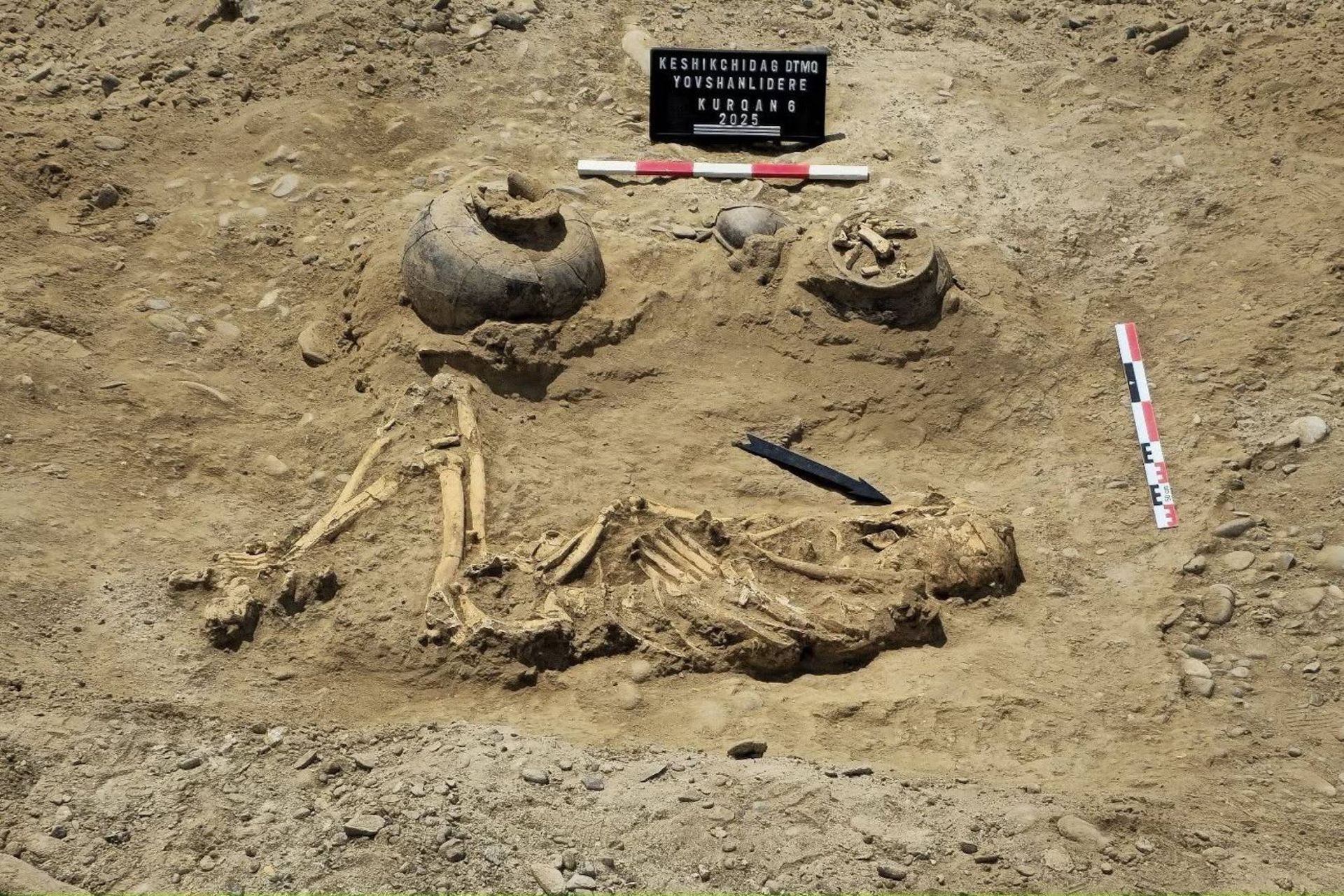 بقایای جنگجو در گورپشته آذربایجان