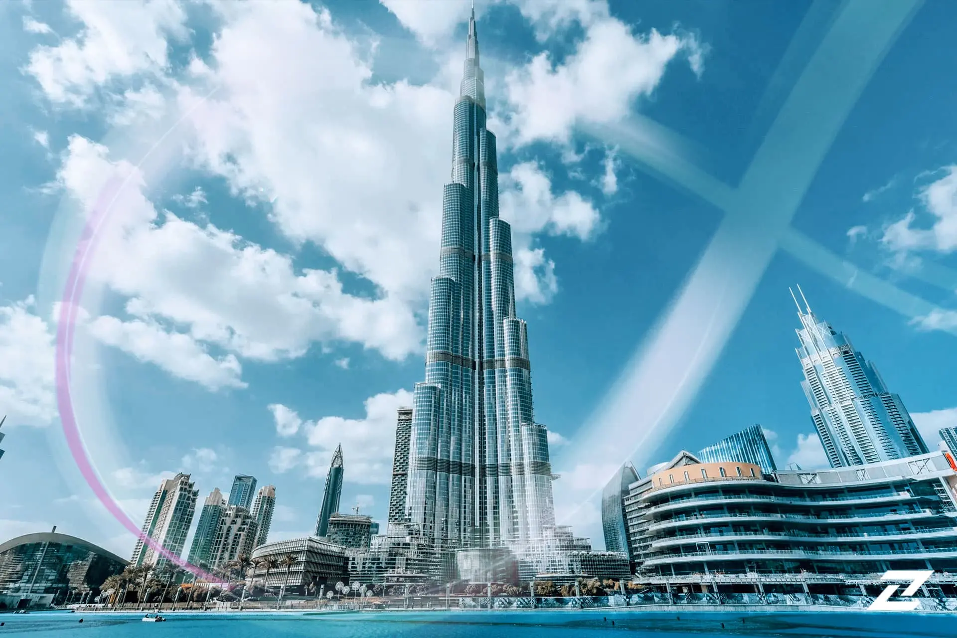 شاهکار مهندسی برج خلیفه؛ چطور بلندترین سازه جهان روی خاک سست دبی فرو نمی‌رود؟