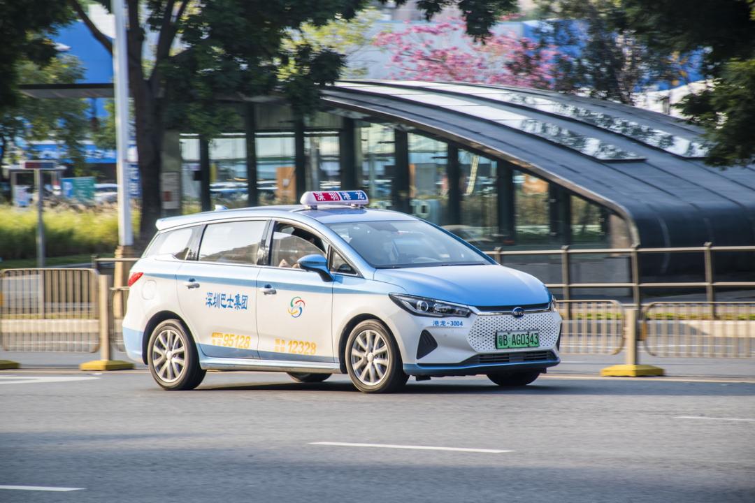 نسل دوم خودروی ‌BYD e6 به عنوان تاکسی